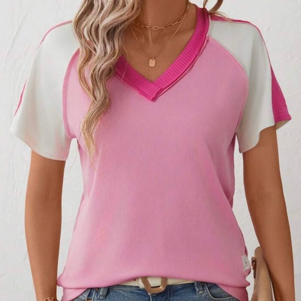 ⭐️Pink V-Neck Women's Top